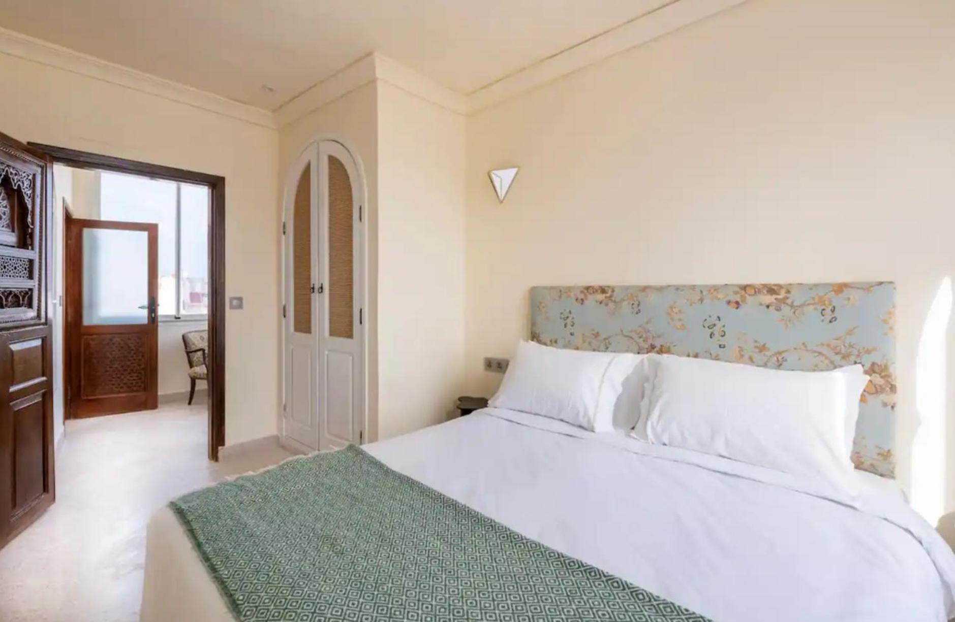 Absinthe Guest House Tangier Ruang foto